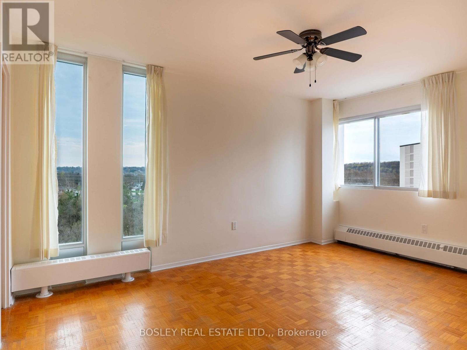 8 - 15 Towering Heights Boulevard, St. Catharines, Ontario  L2T 3G7 - Photo 15 - X13018168