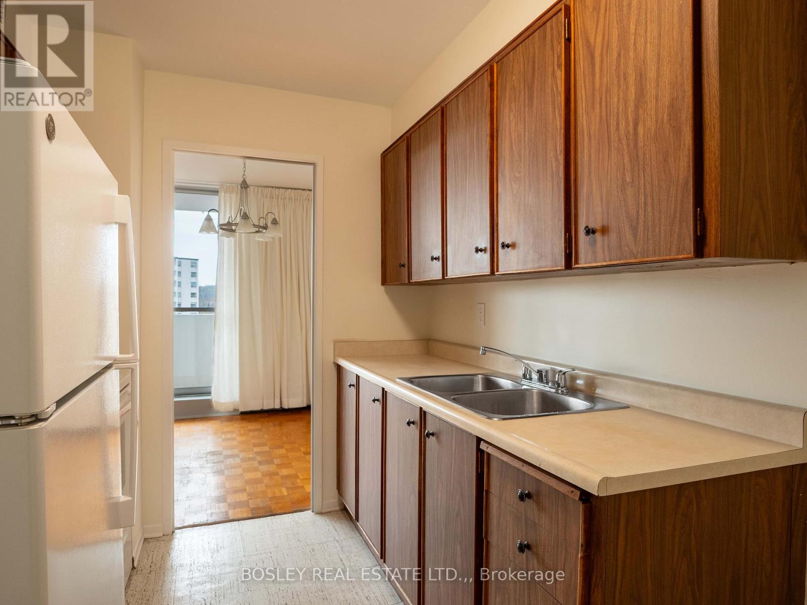 8 - 15 Towering Heights Boulevard, St. Catharines, Ontario  L2T 3G7 - Photo 8 - X13018168