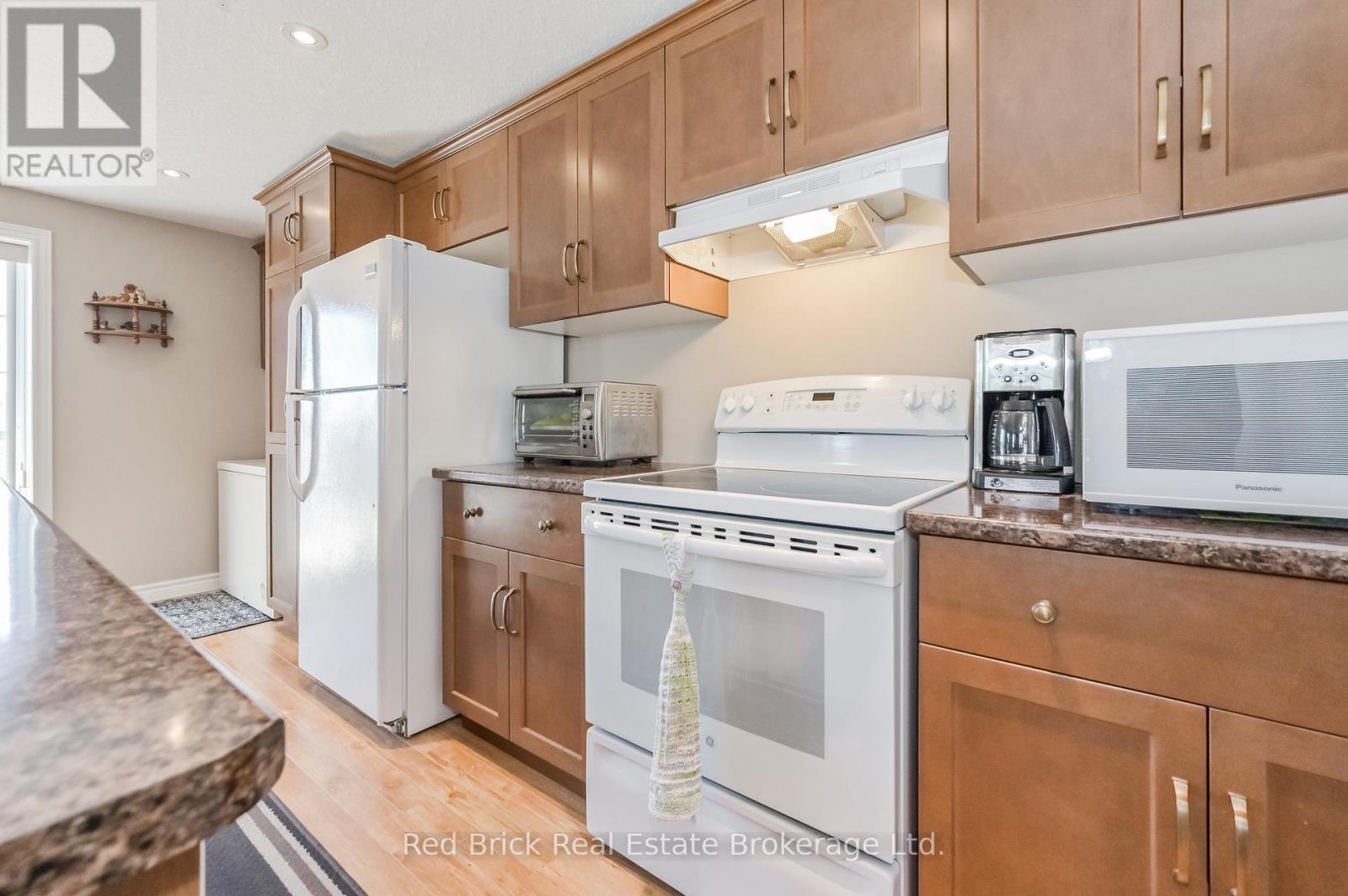 207 - 6492 Gerrie Road, Centre Wellington, Ontario  N0B 1S0 - Photo 24 - X13018184