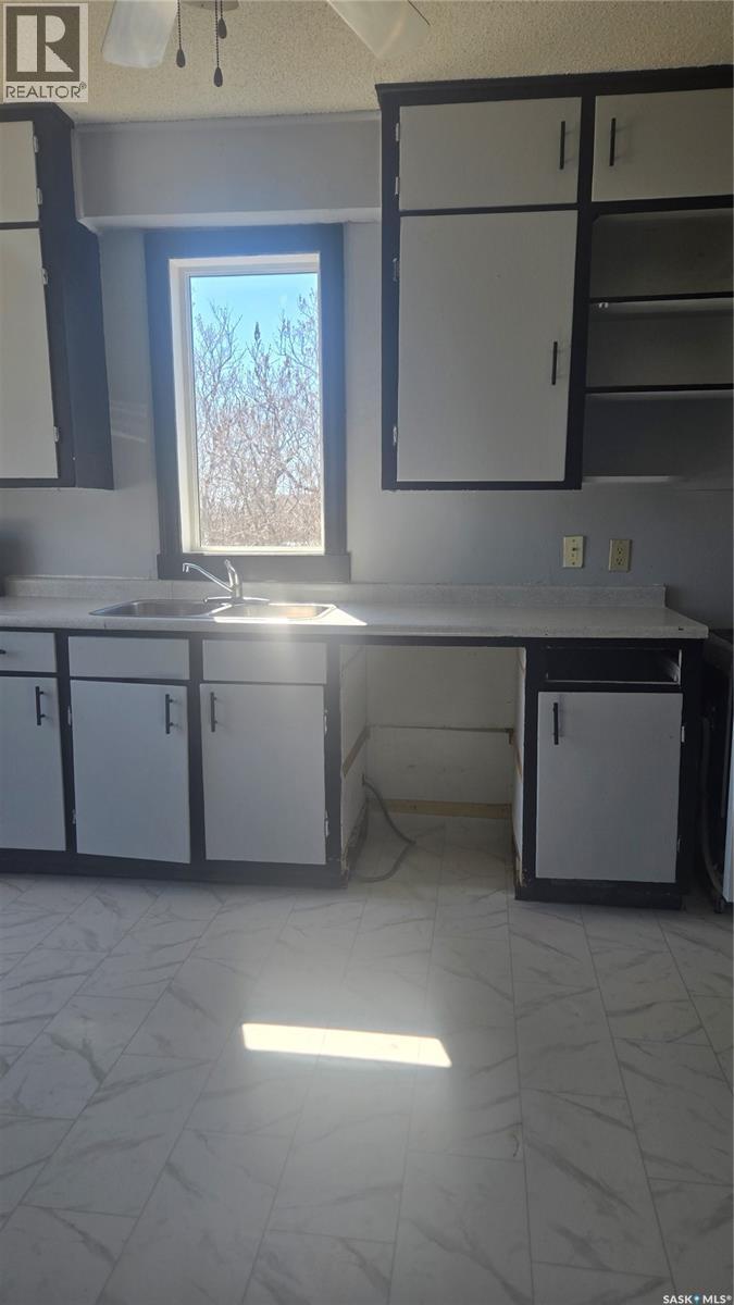 511 Main Street, Oxbow, Saskatchewan  S0C 2B0 - Photo 6 - SK028796