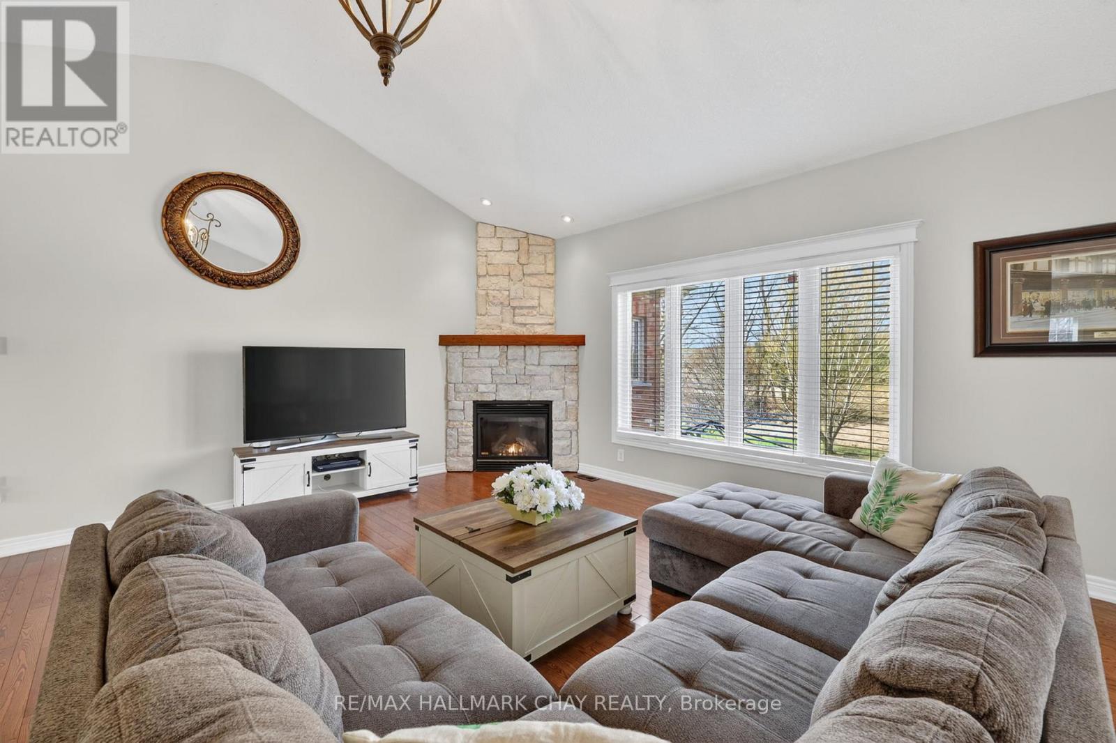 4912 Concession Rd 3 Road, Adjala-Tosorontio, Ontario  L0M 1J0 - Photo 9 - N13018112