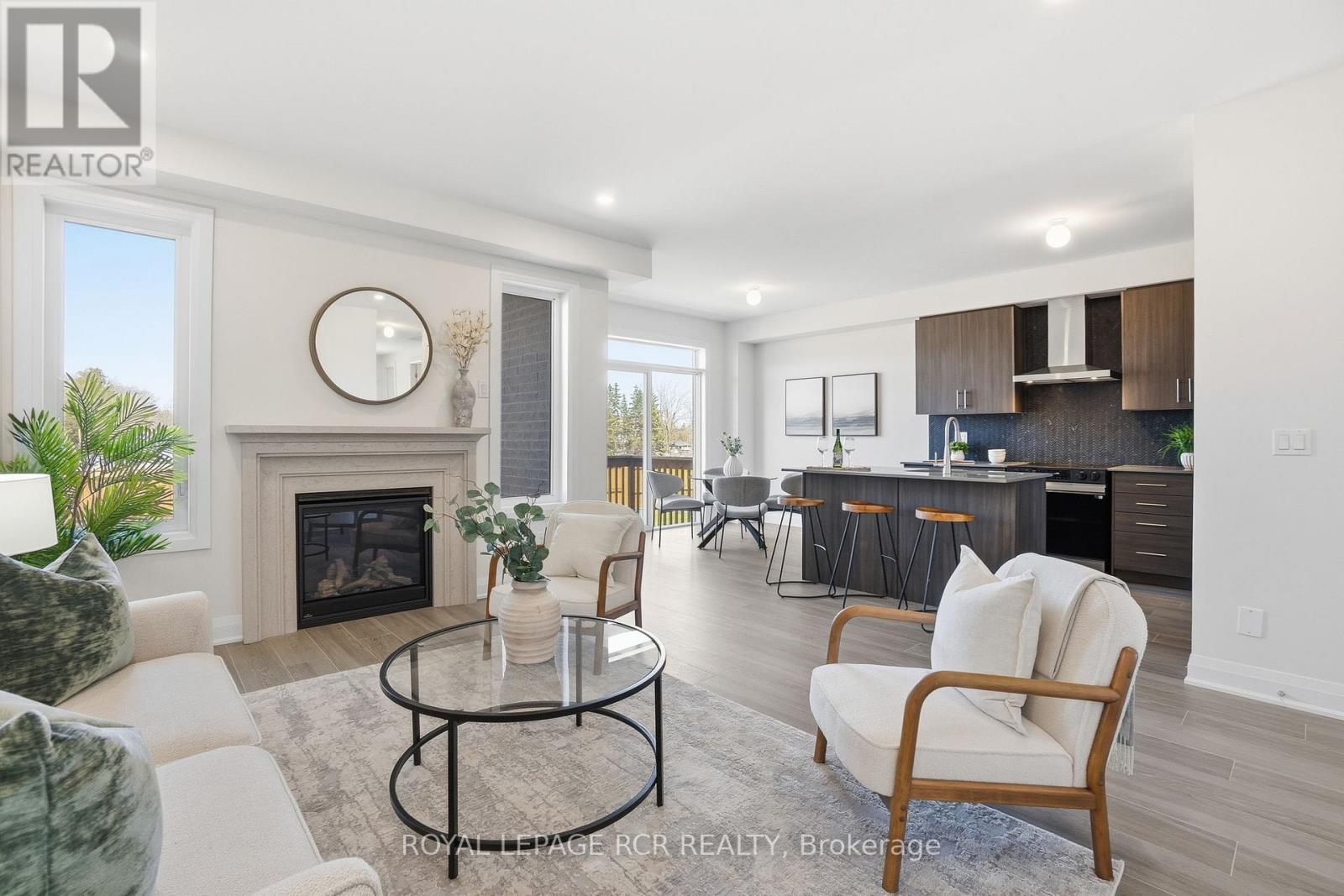 1350 Davis Loop, Innisfil (Lefroy), Ontario  L0L 1W0 - Photo 11 - N13018128