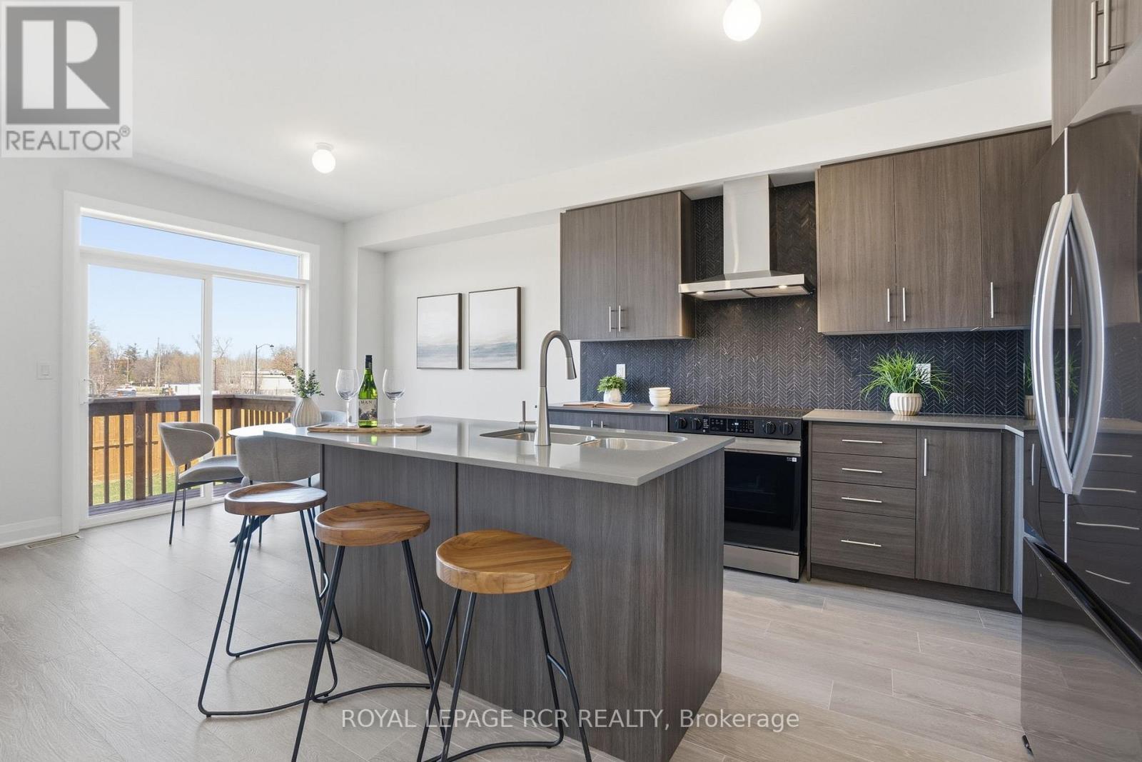 1350 Davis Loop, Innisfil (Lefroy), Ontario  L0L 1W0 - Photo 12 - N13018128