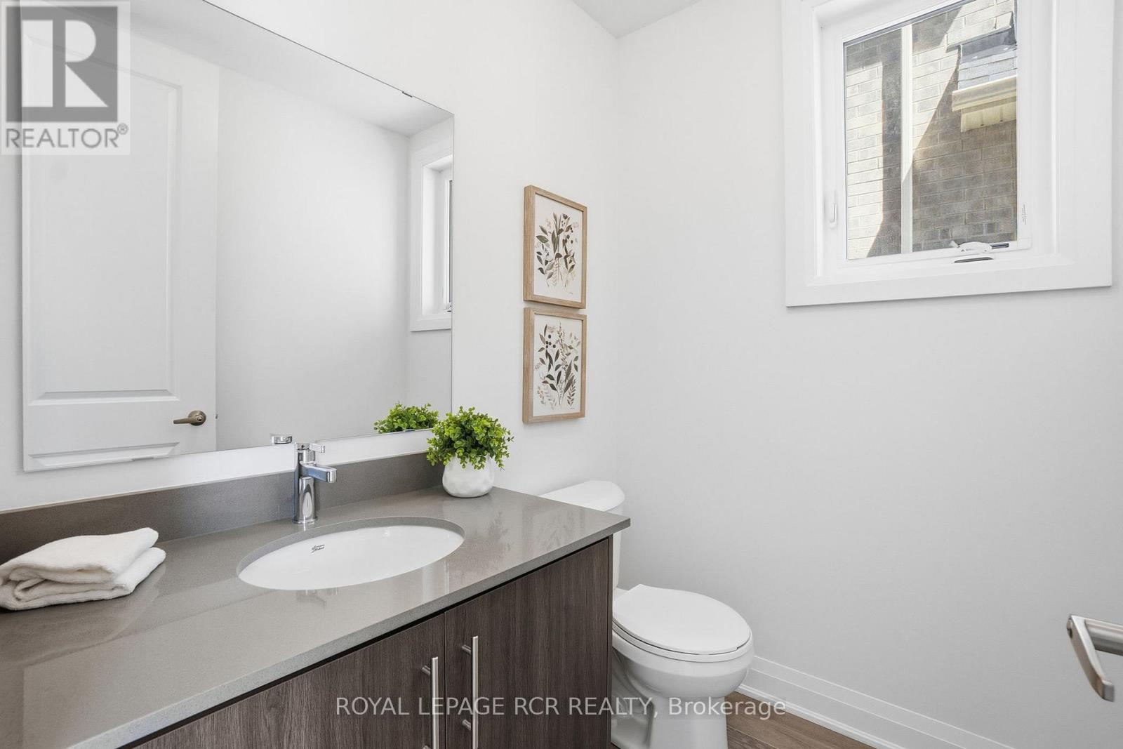 1350 Davis Loop, Innisfil (Lefroy), Ontario  L0L 1W0 - Photo 6 - N13018128