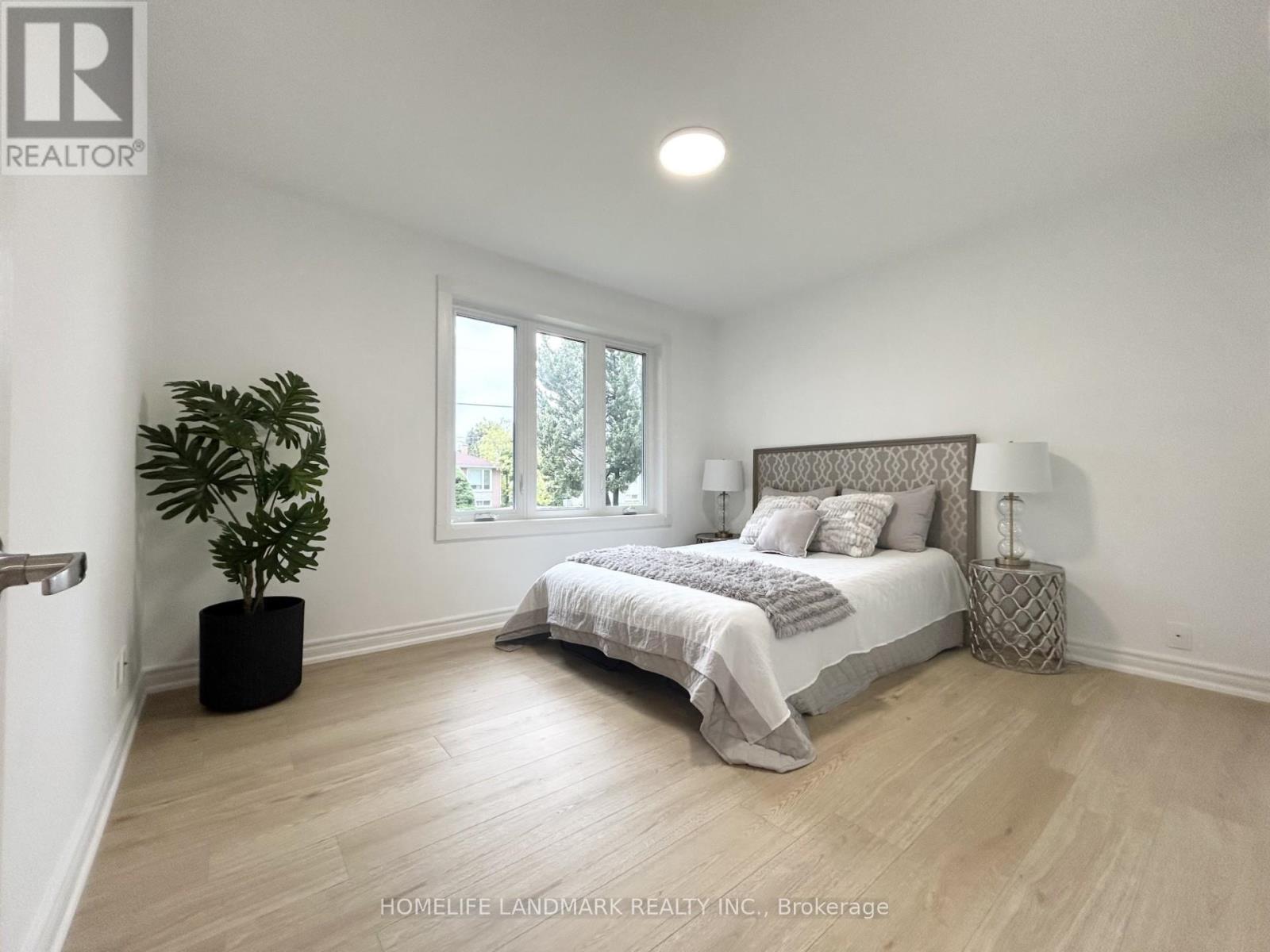 323 Elmwood Avenue, Richmond Hill, Ontario  L4C 1L7 - Photo 11 - N13018132