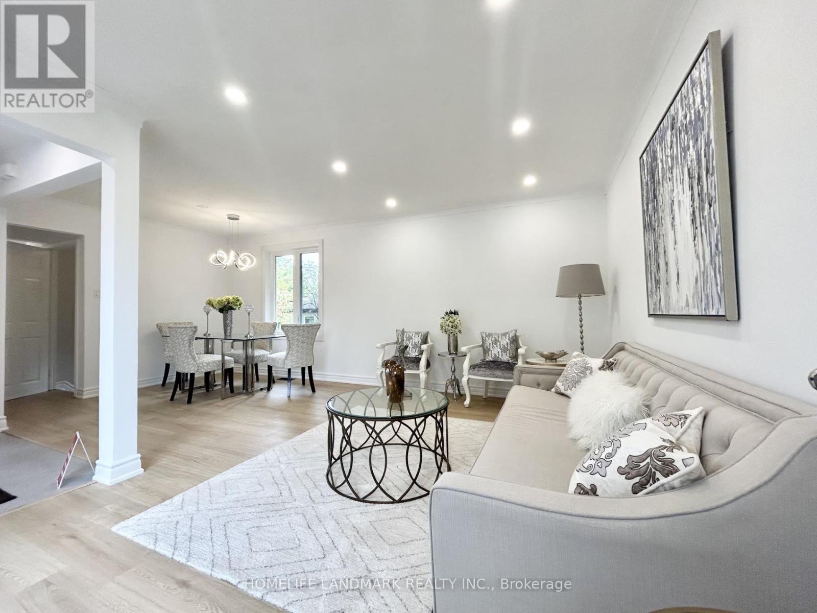 323 Elmwood Avenue, Richmond Hill, Ontario  L4C 1L7 - Photo 8 - N13018132