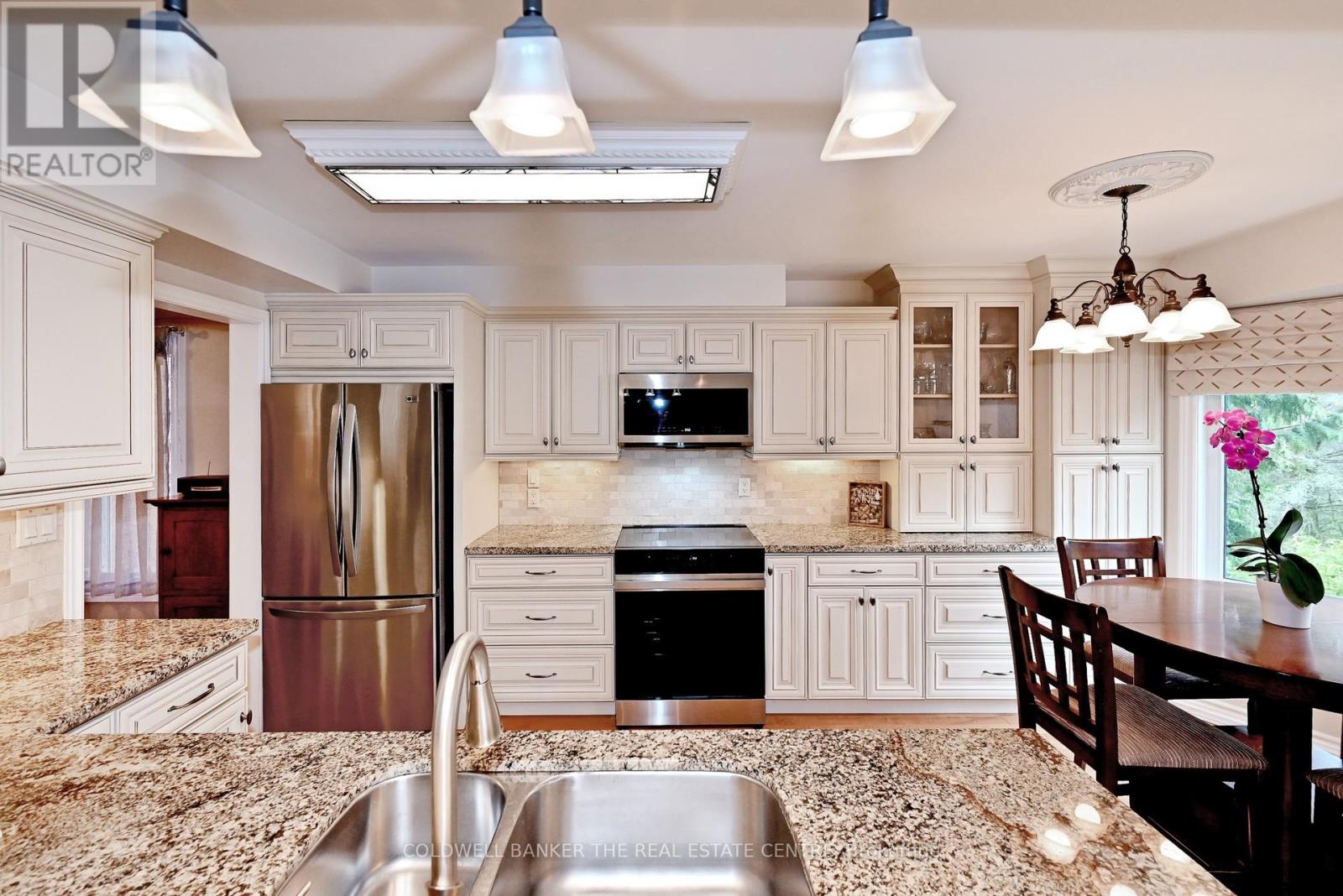 102 Deerglen Terrace, Aurora, Ontario  L4G 6Y3 - Photo 12 - N13018150