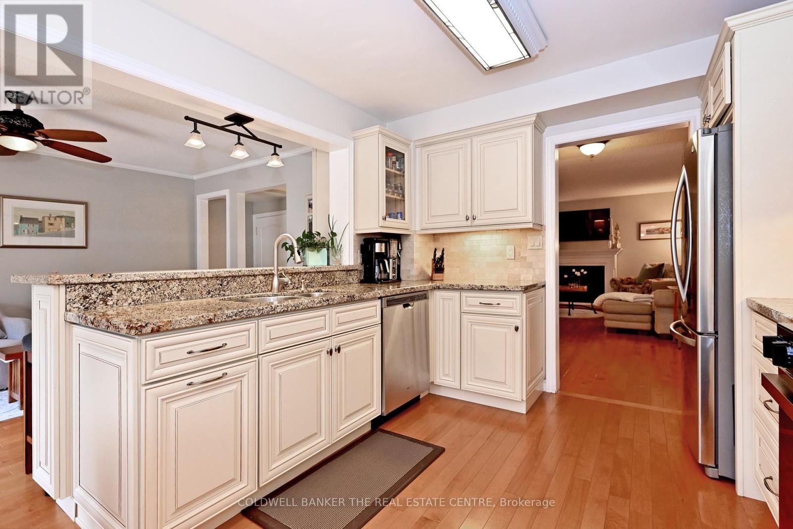 102 Deerglen Terrace, Aurora, Ontario  L4G 6Y3 - Photo 14 - N13018150