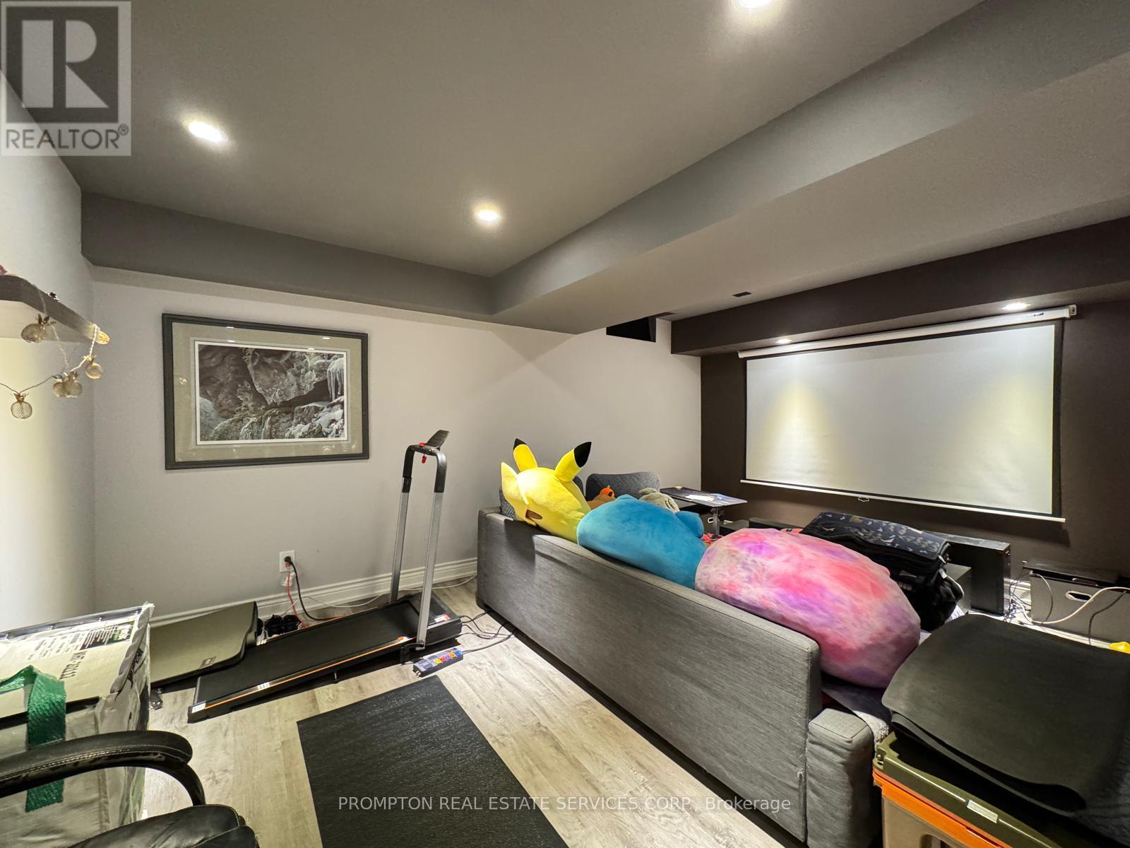 154 Amulet Crescent, Richmond Hill, Ontario  L4S 2T5 - Photo 13 - N13018176