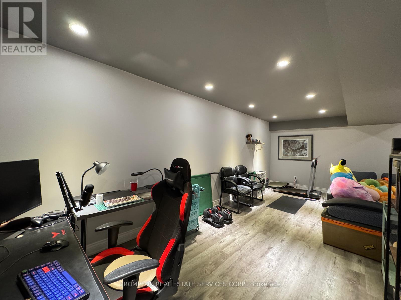 154 Amulet Crescent, Richmond Hill, Ontario  L4S 2T5 - Photo 14 - N13018176