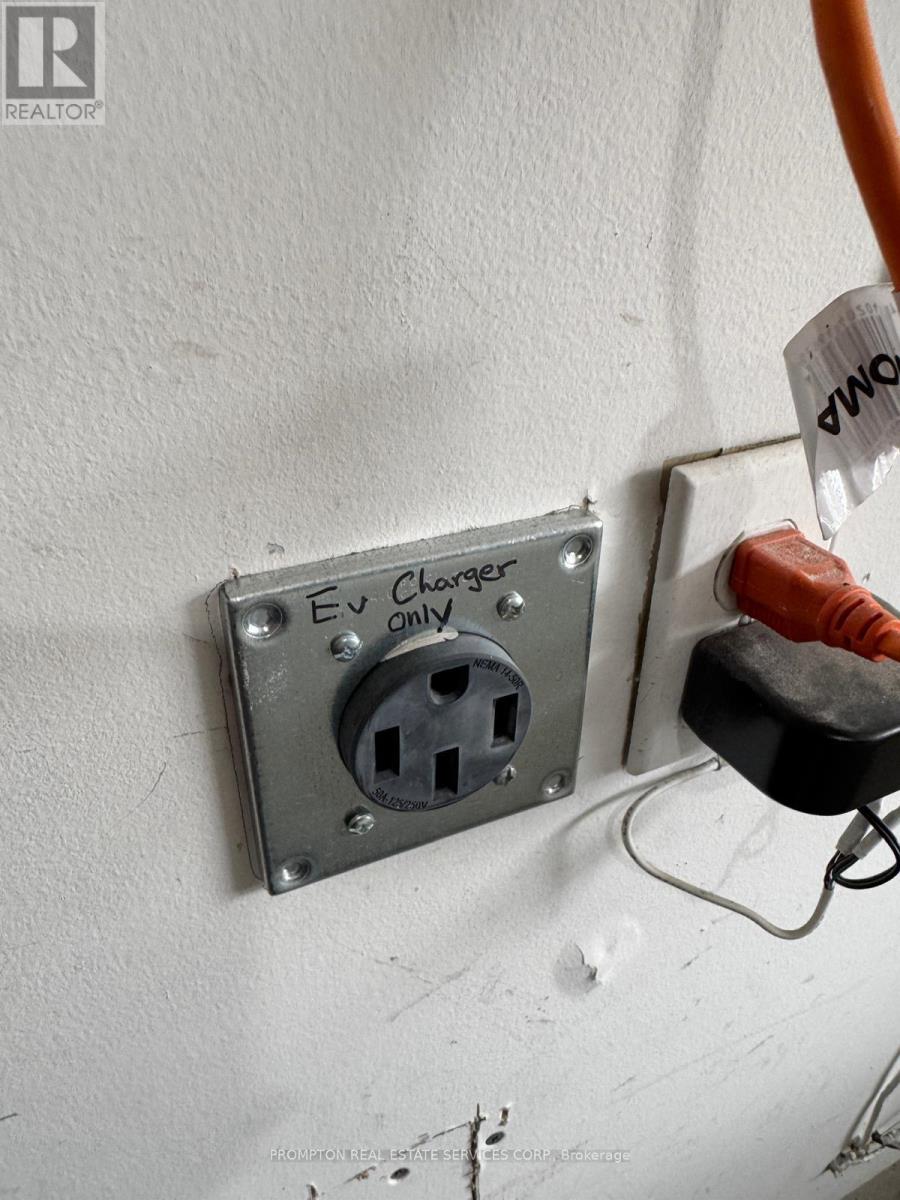 154 Amulet Crescent, Richmond Hill, Ontario  L4S 2T5 - Photo 15 - N13018176