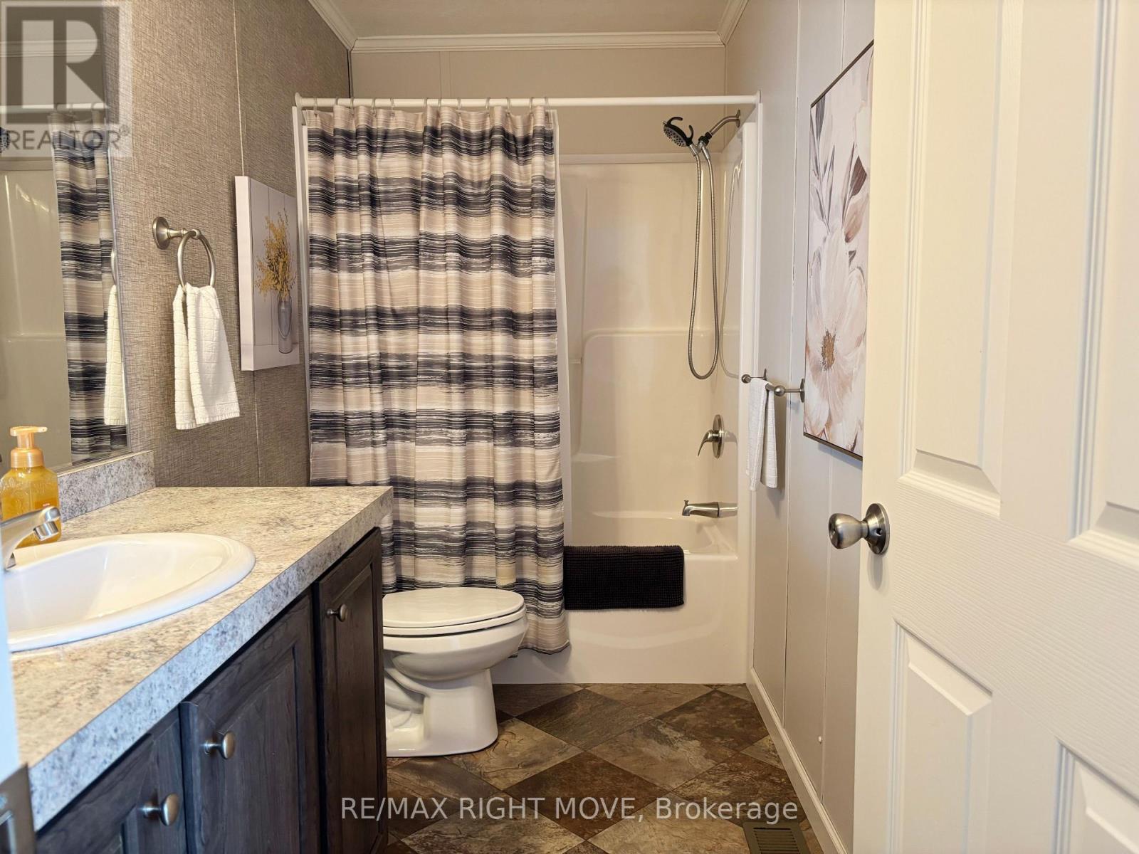 1298 Hilltop Road, Severn, Ontario  L3V 0V1 - Photo 8 - S13018164