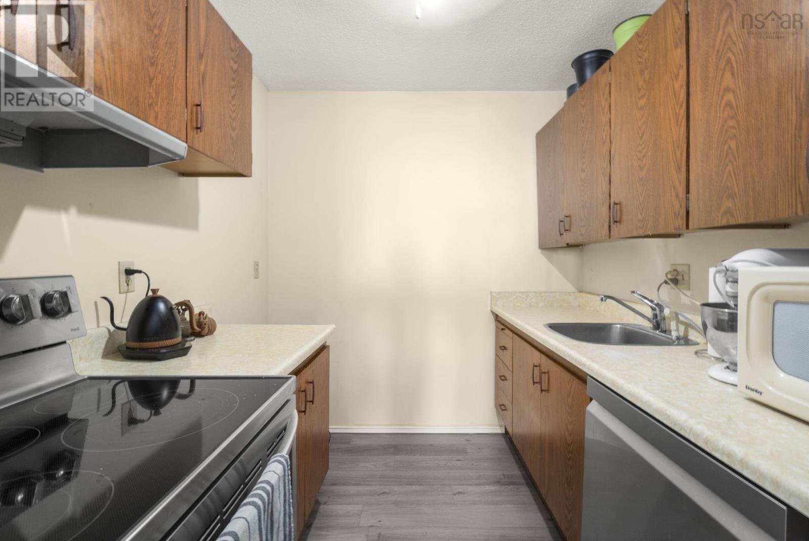 407 5572 North Ridge Road, Halifax, Nova Scotia  B3K 5K2 - Photo 14 - 202607102