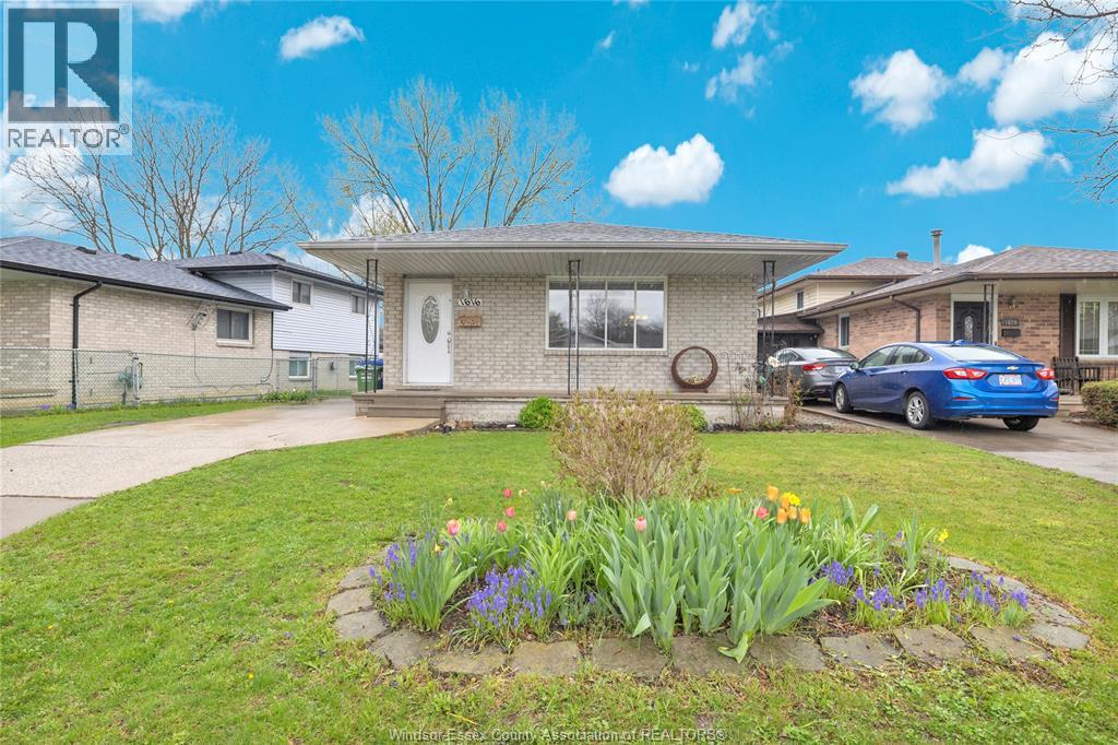 1616 Courtland, Windsor, Ontario