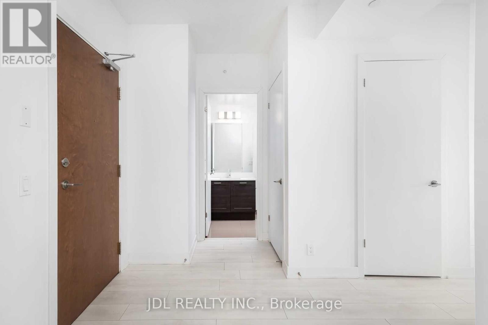 3702 - 2212 Lake Shore Boulevard W, Toronto, Ontario  M8V 0C2 - Photo 3 - W13018056