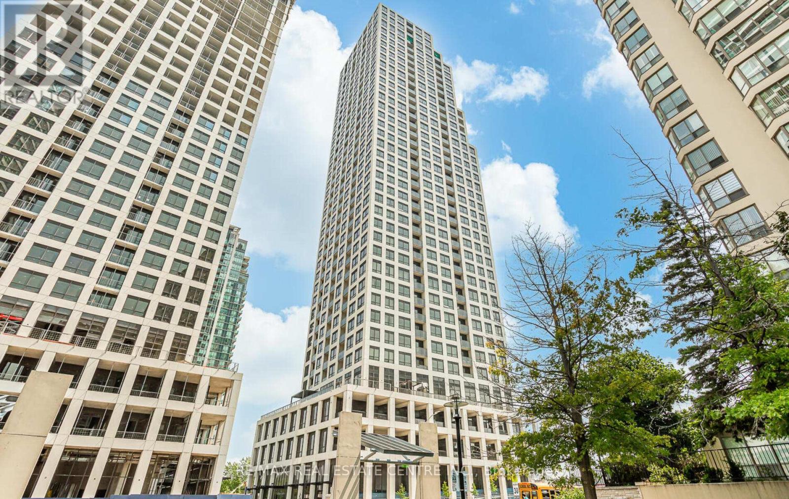 1610 - 36 Elm Drive W, Mississauga, Ontario  L5B 1L9 - Photo 2 - W13018058