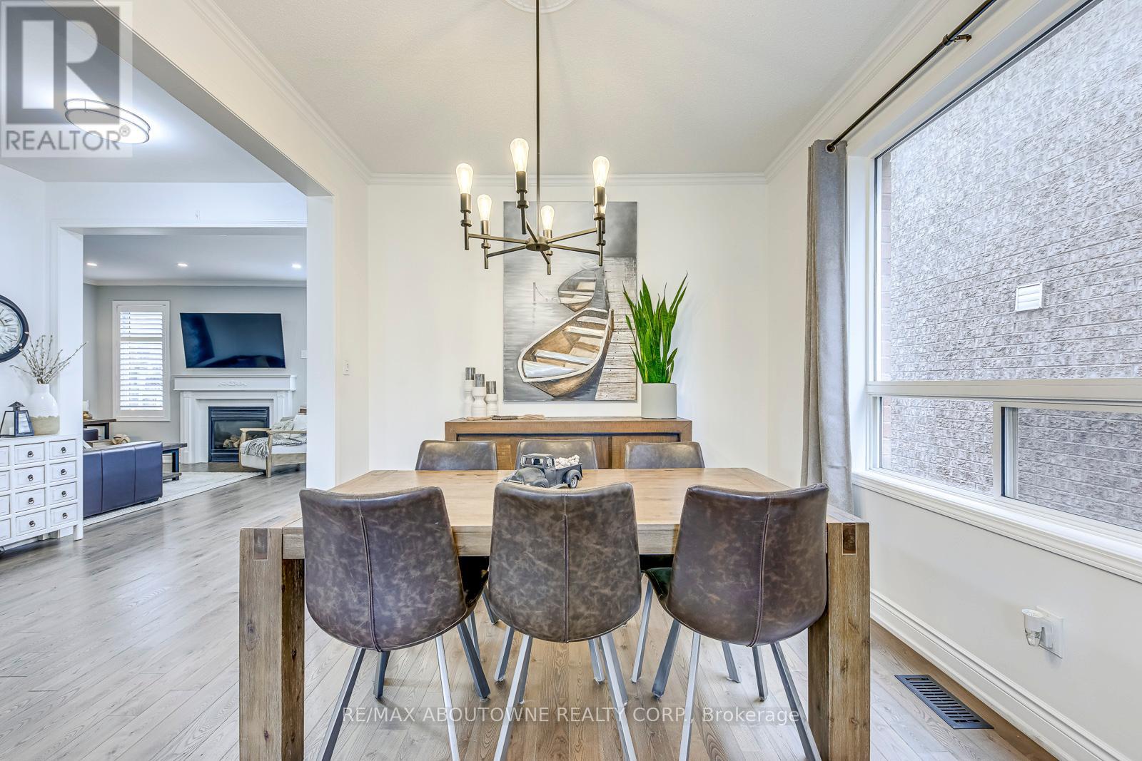 2536 Bracken Drive, Oakville, Ontario  L6M 4R7 - Photo 10 - W13018064