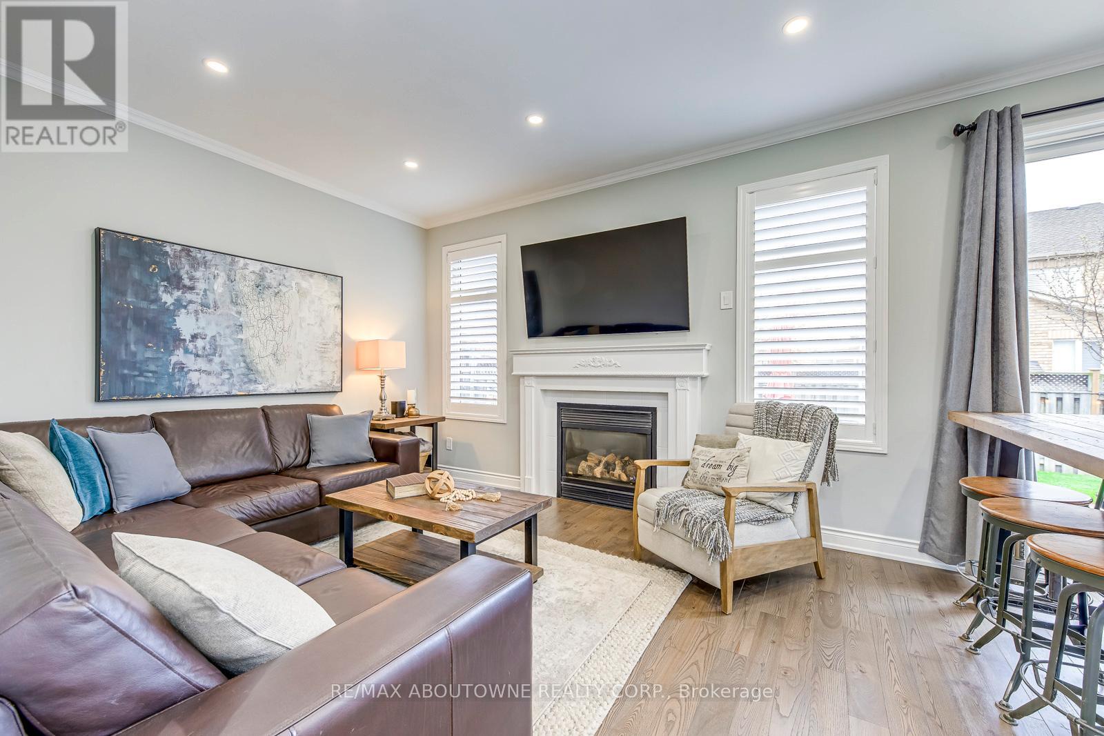 2536 Bracken Drive, Oakville, Ontario  L6M 4R7 - Photo 12 - W13018064