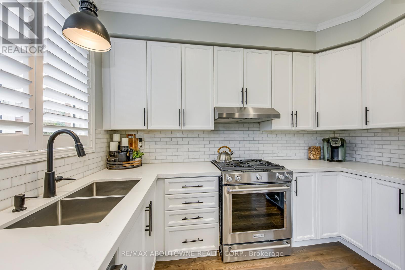 2536 Bracken Drive, Oakville, Ontario  L6M 4R7 - Photo 21 - W13018064