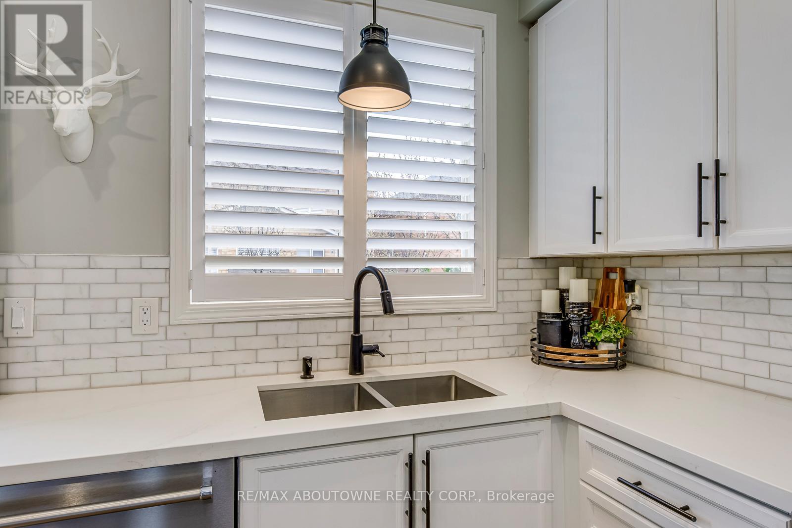 2536 Bracken Drive, Oakville, Ontario  L6M 4R7 - Photo 22 - W13018064