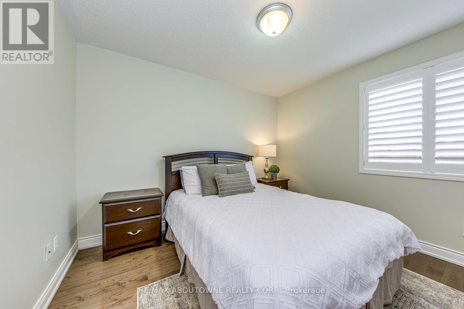 2536 Bracken Drive, Oakville, Ontario  L6M 4R7 - Photo 35 - W13018064