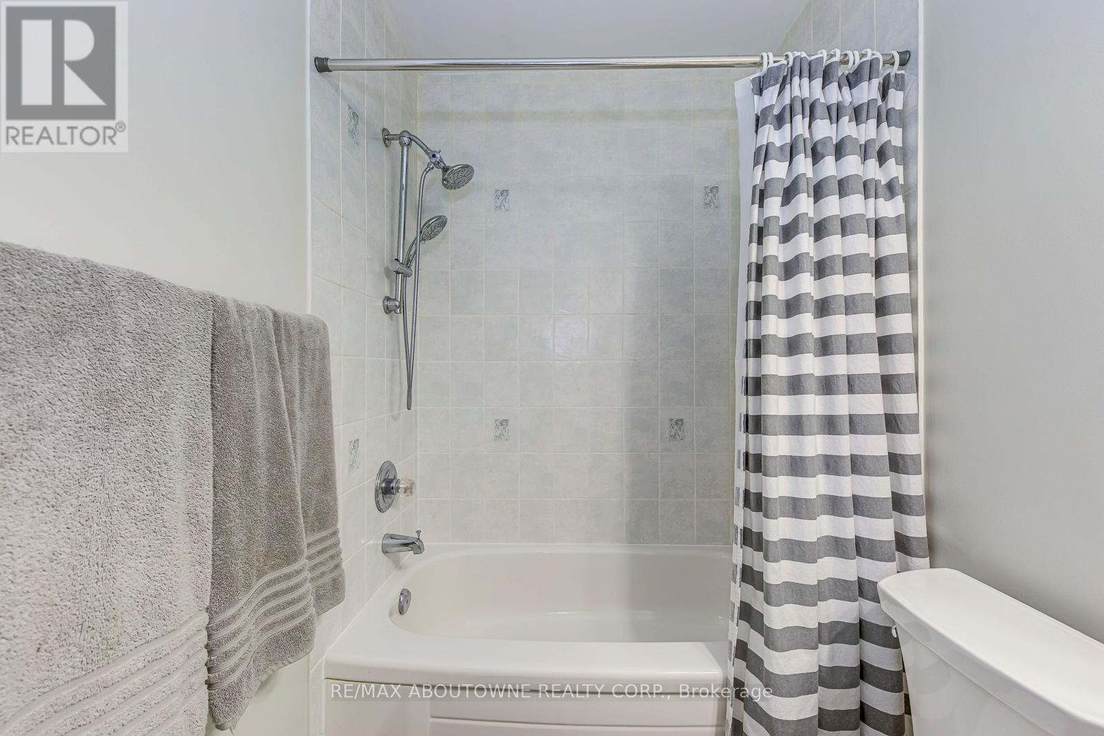 2536 Bracken Drive, Oakville, Ontario  L6M 4R7 - Photo 39 - W13018064