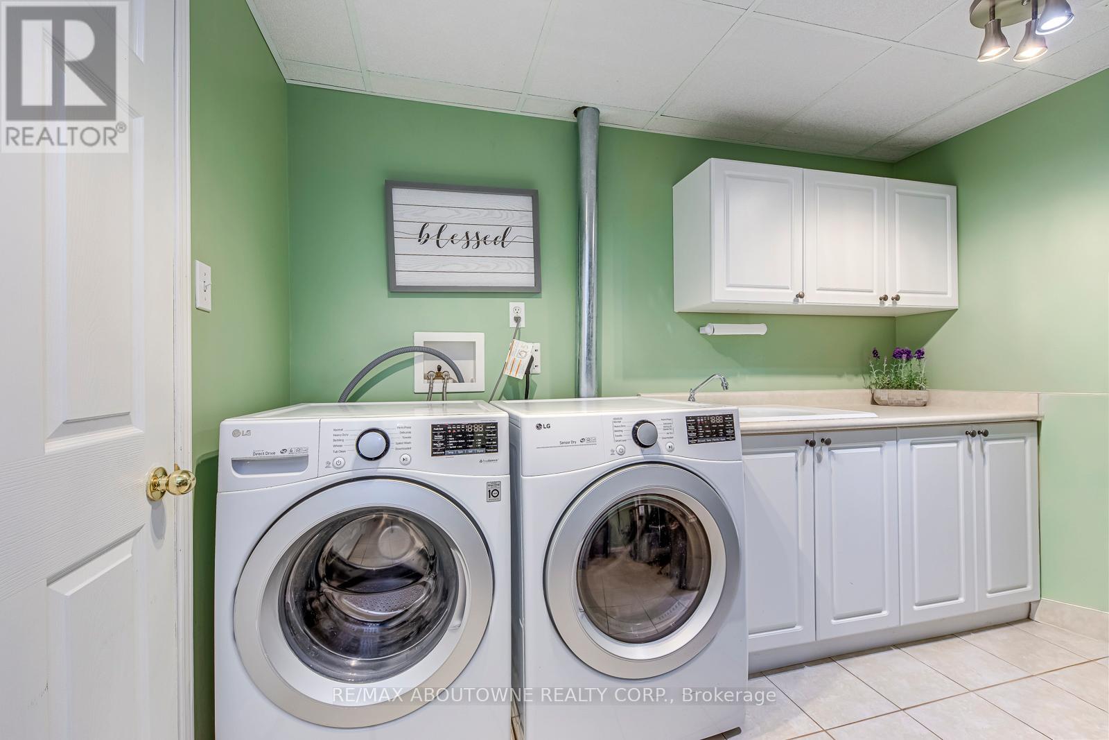 2536 Bracken Drive, Oakville, Ontario  L6M 4R7 - Photo 47 - W13018064