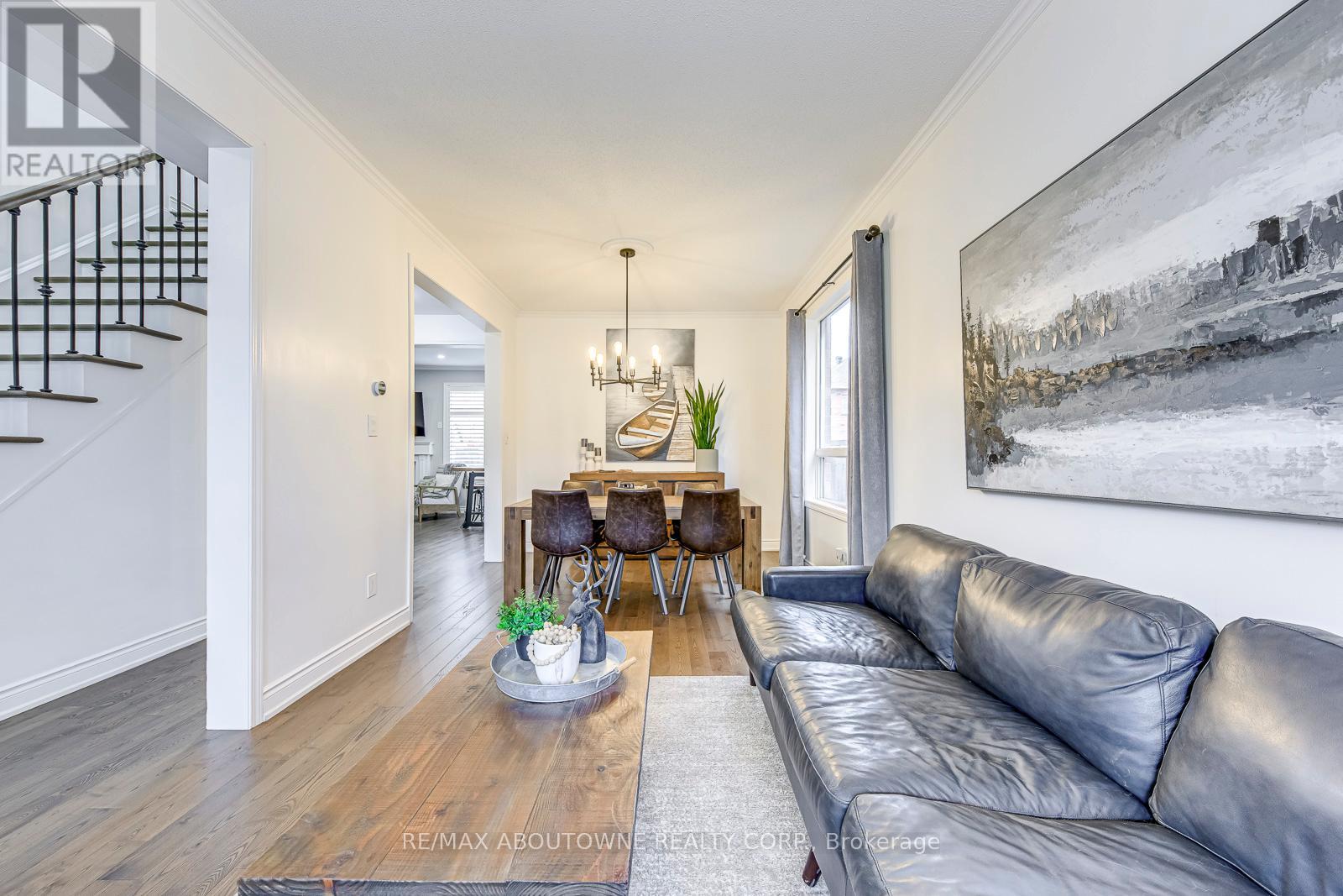 2536 Bracken Drive, Oakville, Ontario  L6M 4R7 - Photo 8 - W13018064