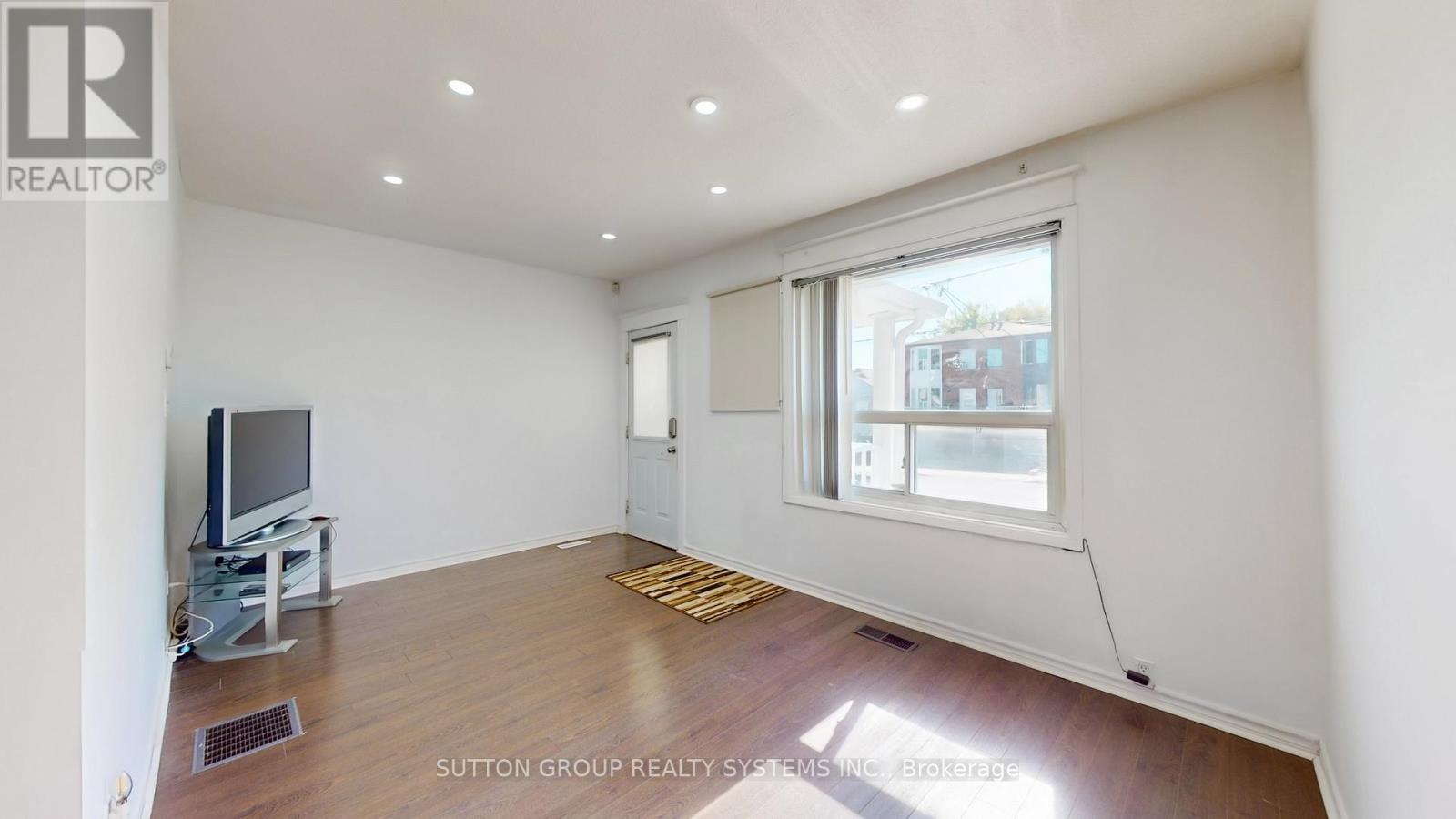 128 Northland Avenue, Toronto, Ontario  M6N 2E2 - Photo 2 - W13018088