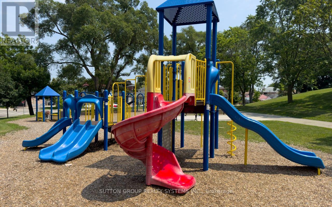 128 Northland Avenue, Toronto, Ontario  M6N 2E2 - Photo 41 - W13018088