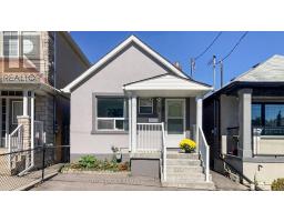 128 NORTHLAND AVENUE, Toronto, Ontario