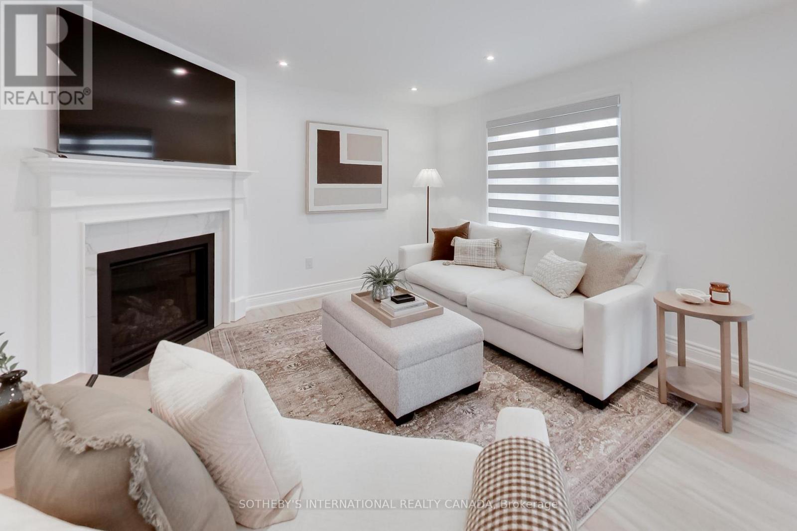 1124 Lansdown Drive, Oakville, Ontario  L6J 7N7 - Photo 13 - W13018156