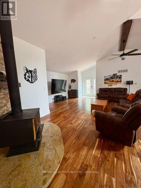 728 Galway Road, Trent Lakes, Ontario  K0M 2A0 - Photo 5 - X12898796