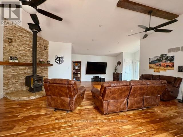 728 Galway Road, Trent Lakes, Ontario  K0M 2A0 - Photo 4 - X12898796