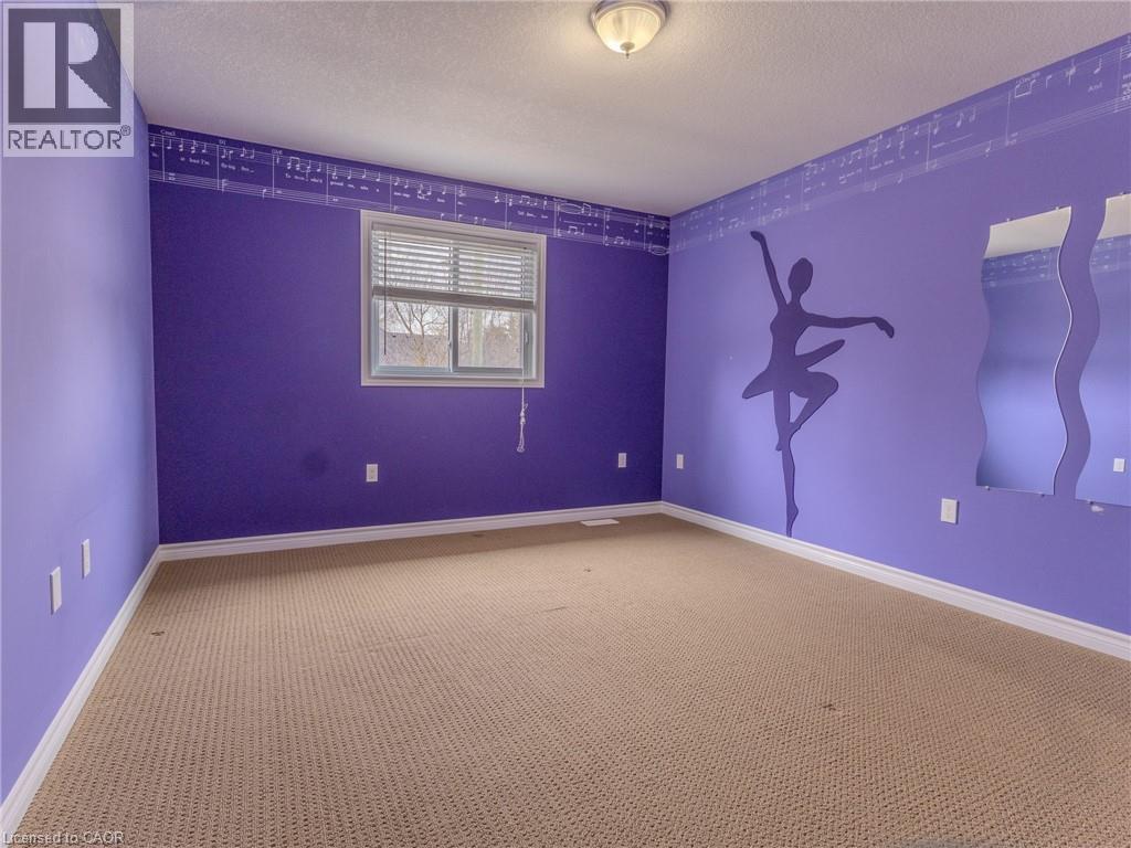 338 Maverick Street, Waterloo, Ontario  N2K 0A4 - Photo 15 - 40822160