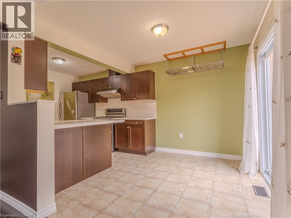 338 Maverick Street, Waterloo, Ontario  N2K 0A4 - Photo 9 - 40822160