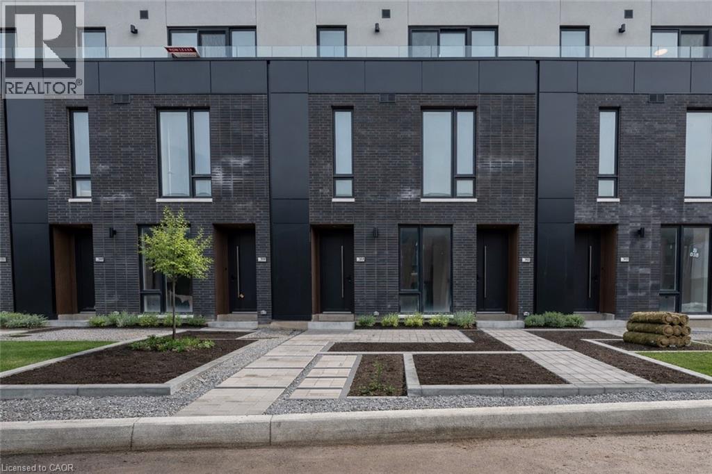 144 Everett Common, St. Catharines, Ontario  L2P 0G8 - Photo 1 - 40821191