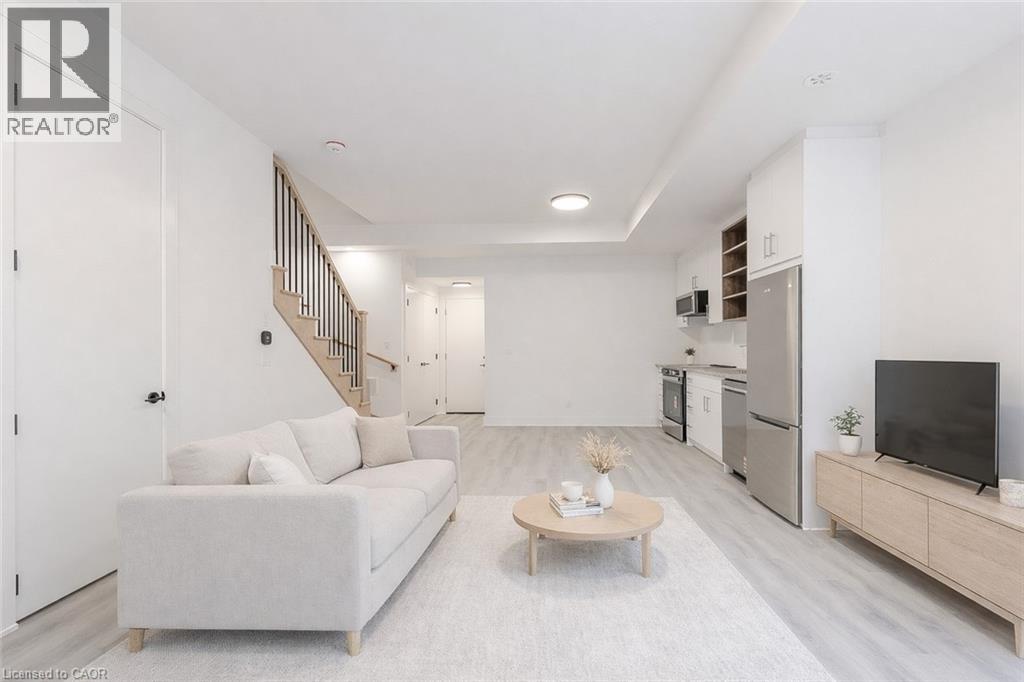 144 Everett Common, St. Catharines, Ontario  L2P 0G8 - Photo 5 - 40821191