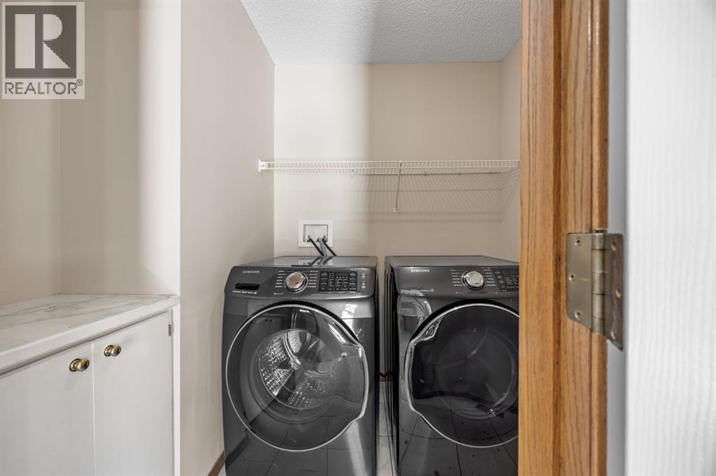 119 Valley Glen Bay Nw, Calgary, Alberta  T3B 5P9 - Photo 23 - A2303270