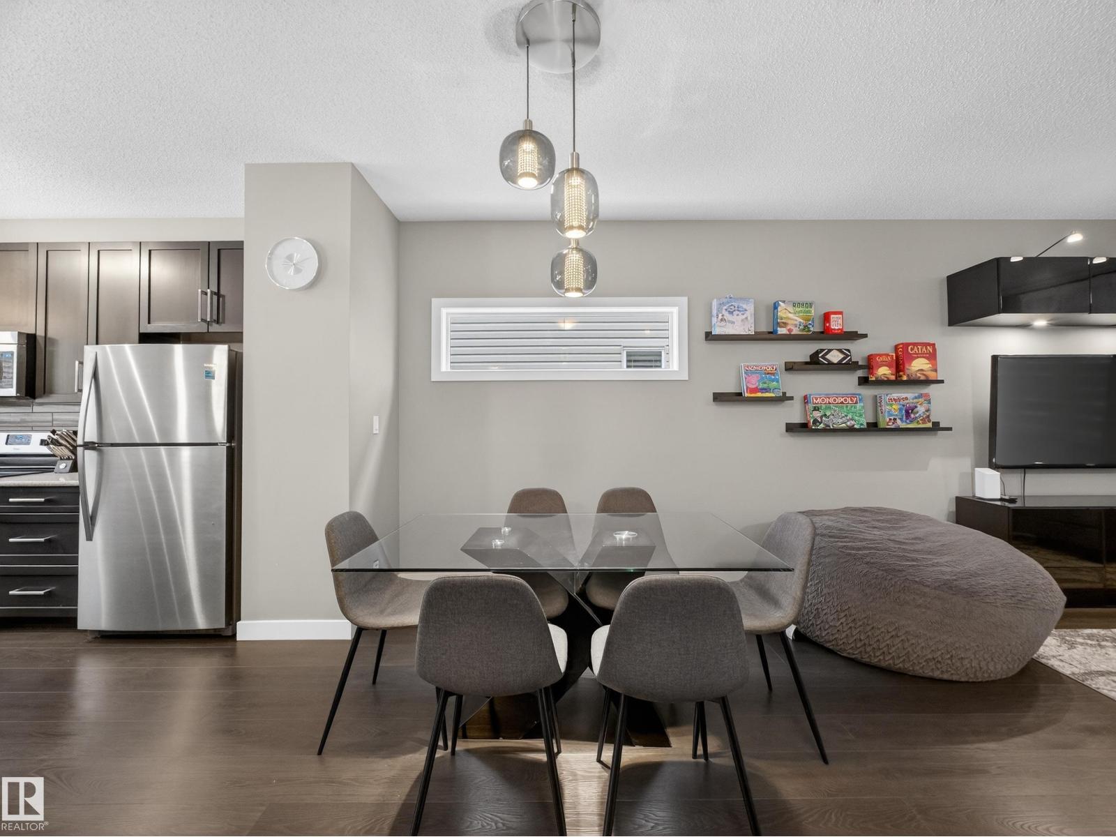 728 Secord Bv NW, Edmonton, Alberta  T5T 7A8 - Photo 8 - E4477102