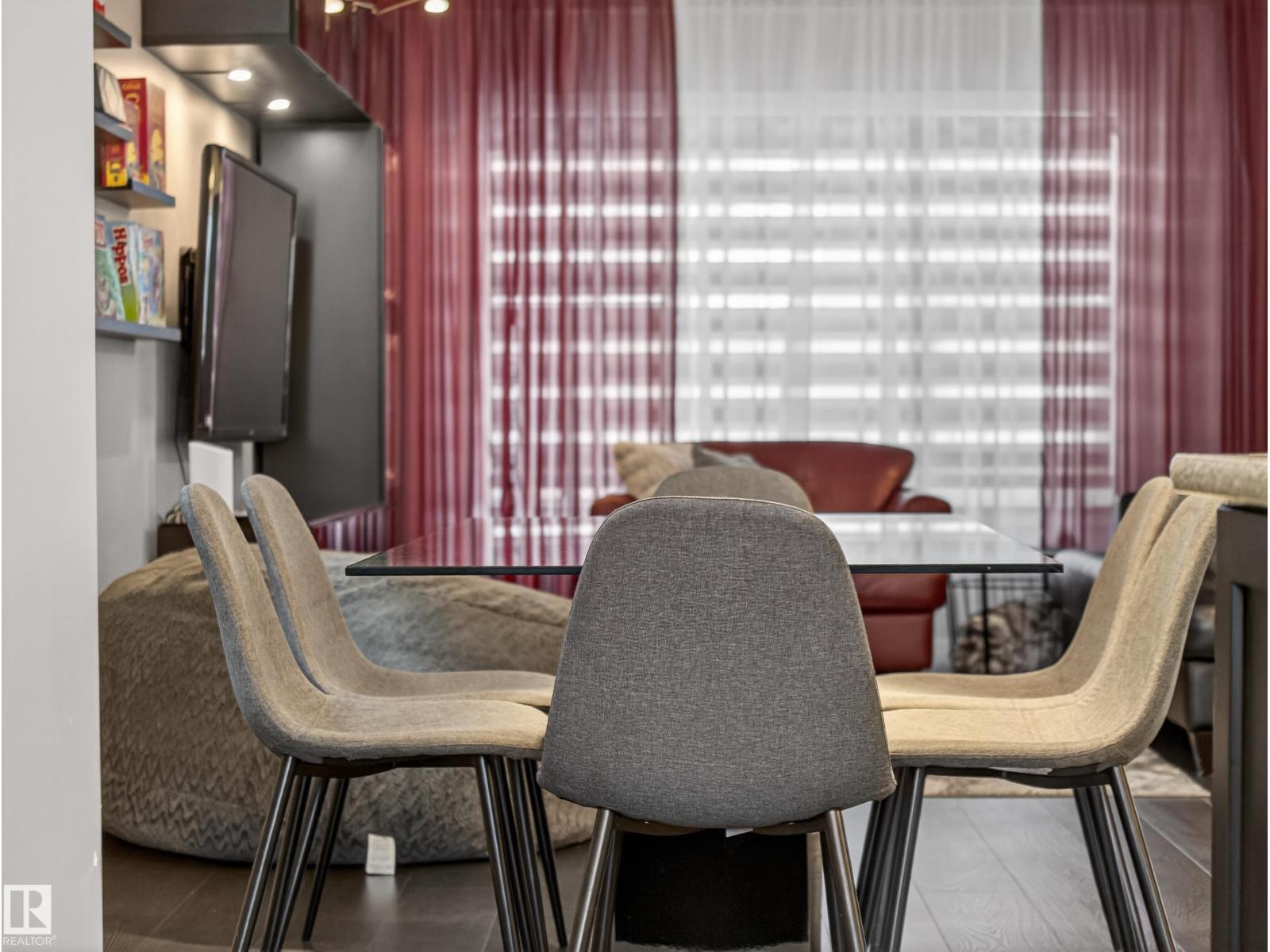 728 Secord Bv NW, Edmonton, Alberta  T5T 7A8 - Photo 6 - E4477102