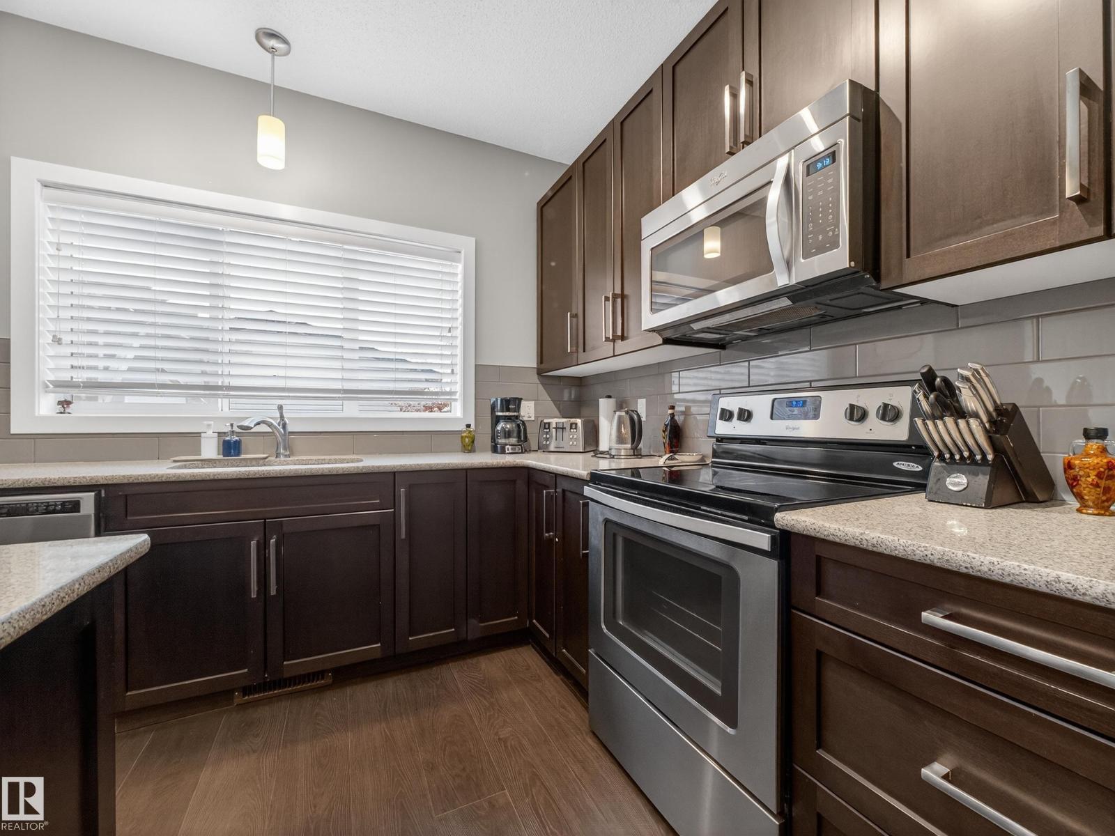 728 Secord Bv NW, Edmonton, Alberta  T5T 7A8 - Photo 11 - E4477102