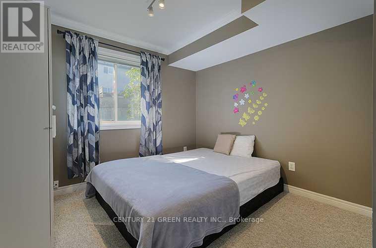 182 Starwood Drive, Guelph, Ontario  N1E 7G3 - Photo 18 - X13018104