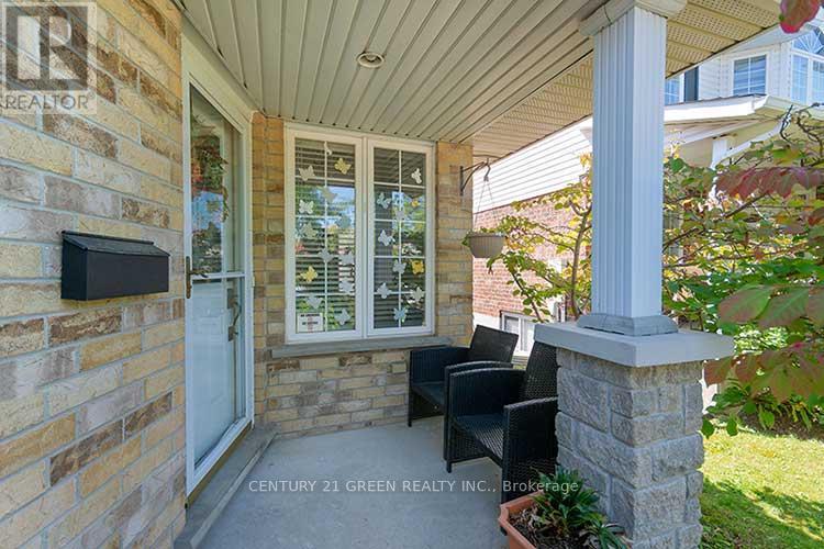 182 Starwood Drive, Guelph, Ontario  N1E 7G3 - Photo 5 - X13018104