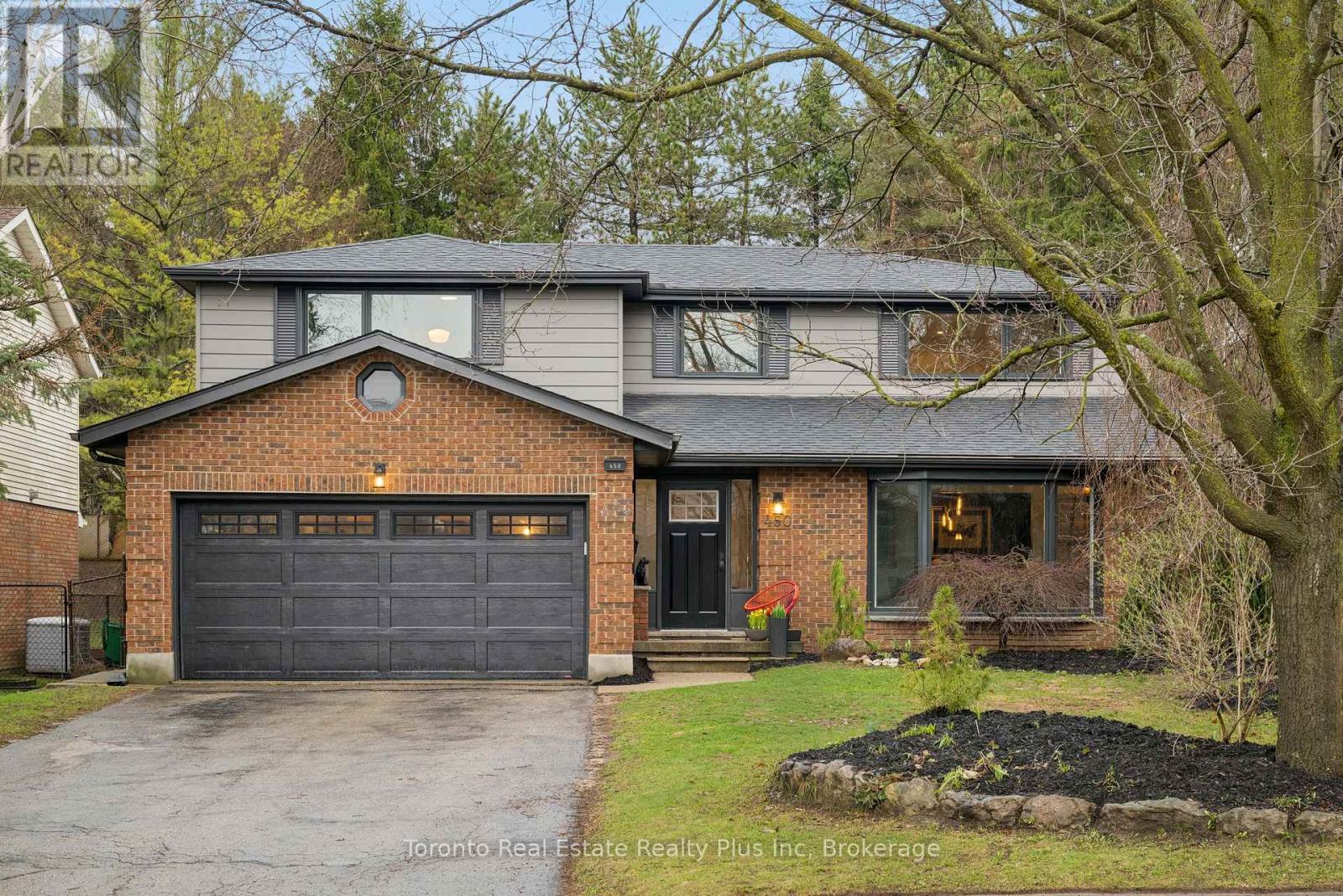 450 Winchester Drive, Waterloo, Ontario  N2T 1J1 - Photo 2 - X13018144