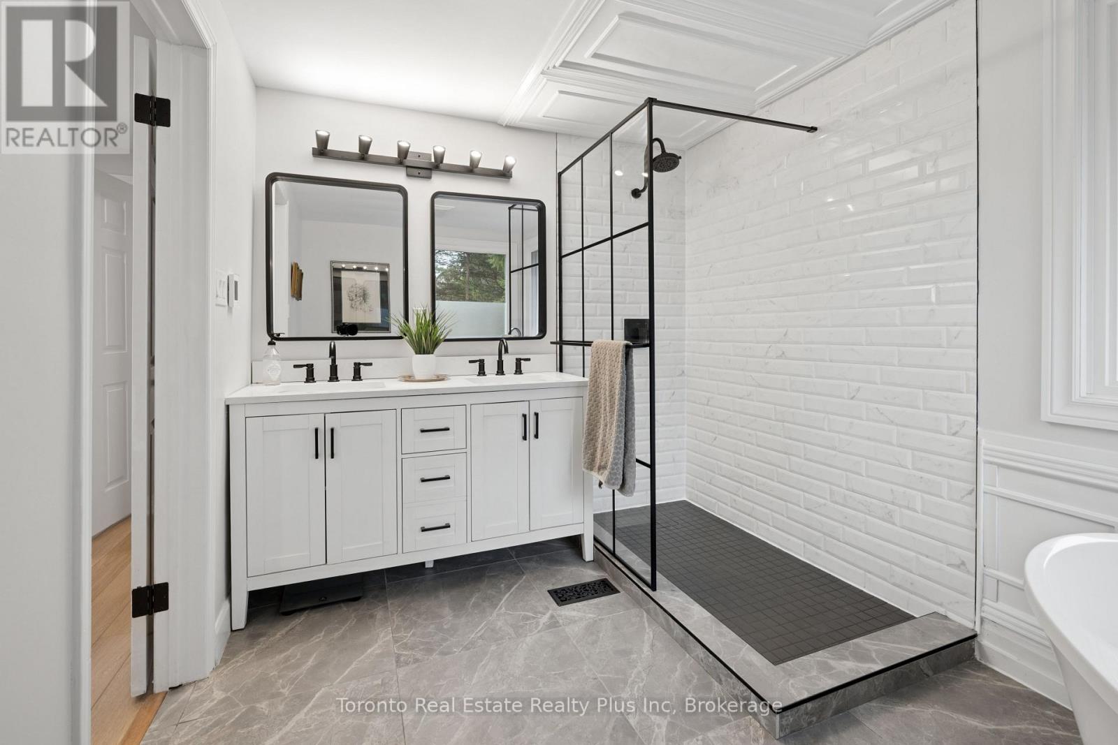 450 Winchester Drive, Waterloo, Ontario  N2T 1J1 - Photo 31 - X13018144