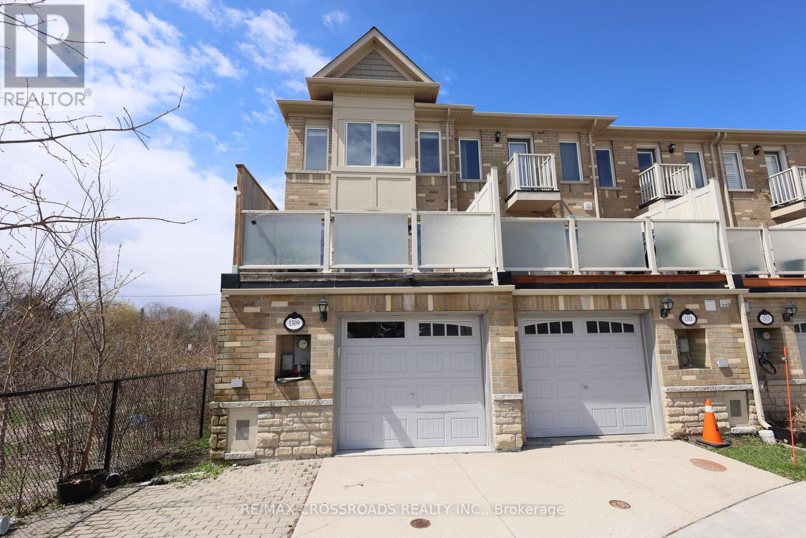1309 DANFORTH ROAD, Toronto, Ontario