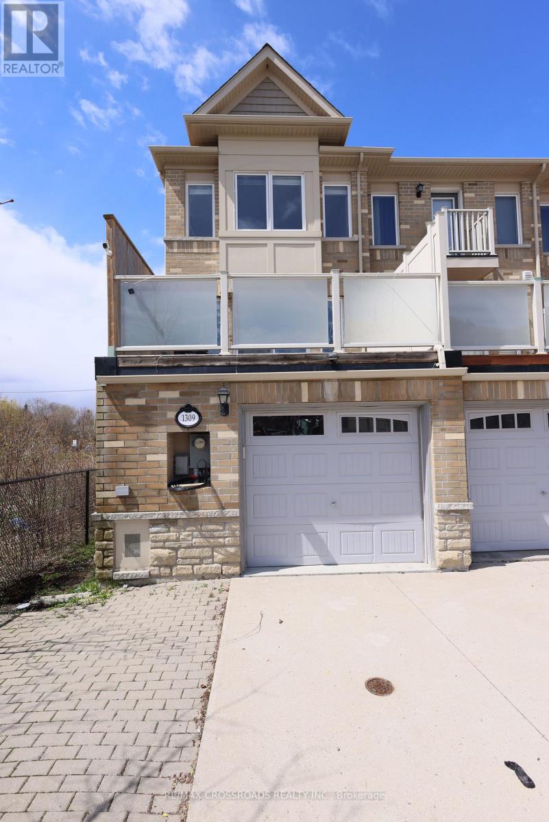 1309 Danforth Road, Toronto, Ontario  M1J 0B1 - Photo 3 - E13016934