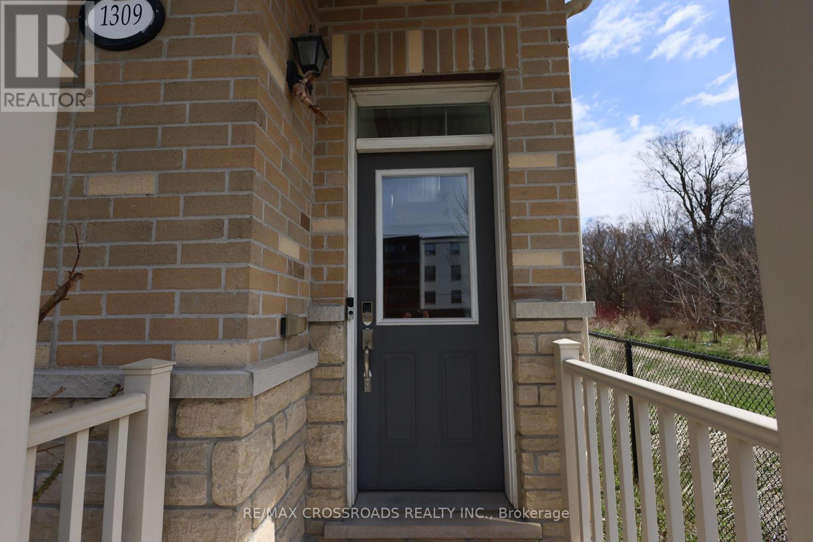 1309 Danforth Road, Toronto, Ontario  M1J 0B1 - Photo 5 - E13016934