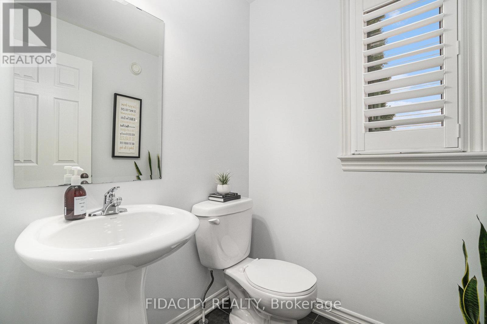 121 Bandelier Way, Ottawa, Ontario  K2S 0C2 - Photo 12 - X13018188